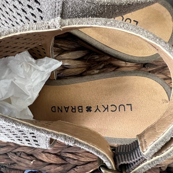 Lucky Brand Bertel Brown Suede Open Toe Slingback Sandals Women's Size 7.5 M/38 - Picture 4 of 5